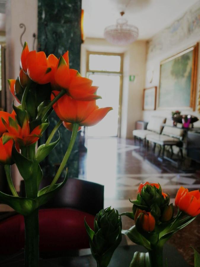 Hotel Verdi Boutique Hotel Parma Exteriör bild